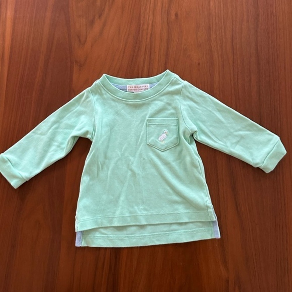 TBBC baby boy green long sleeve t-shirt size 0-6 months EUC